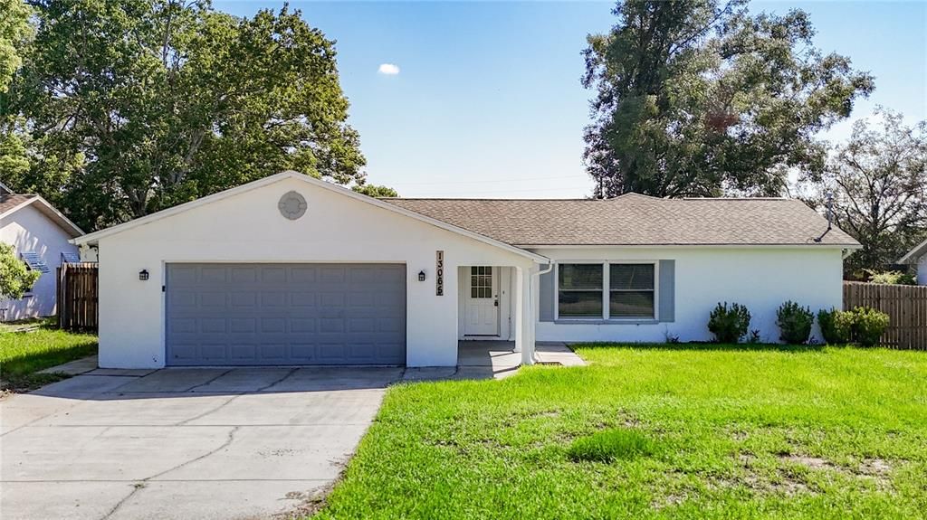 For Sale: $282,500 (3 beds, 2 baths, 1426 Square Feet)