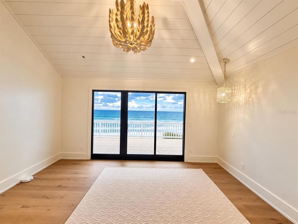 For Sale: $6,750,000 (4 beds, 4 baths, 6110 Square Feet)