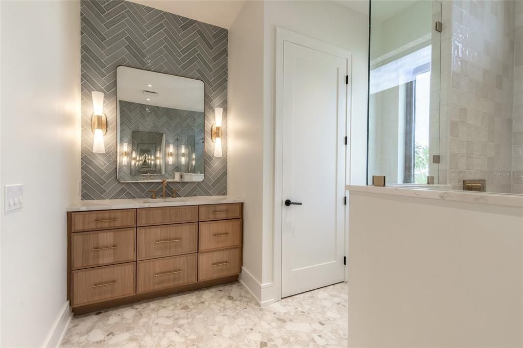 For Sale: $6,750,000 (4 beds, 4 baths, 6110 Square Feet)