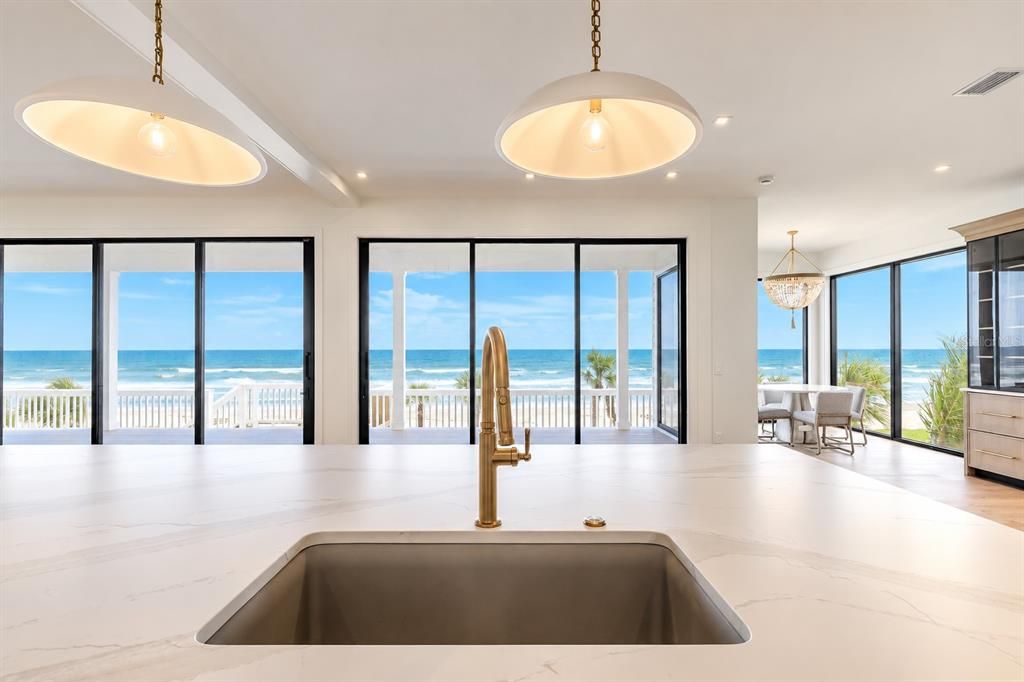 For Sale: $6,750,000 (4 beds, 4 baths, 6110 Square Feet)