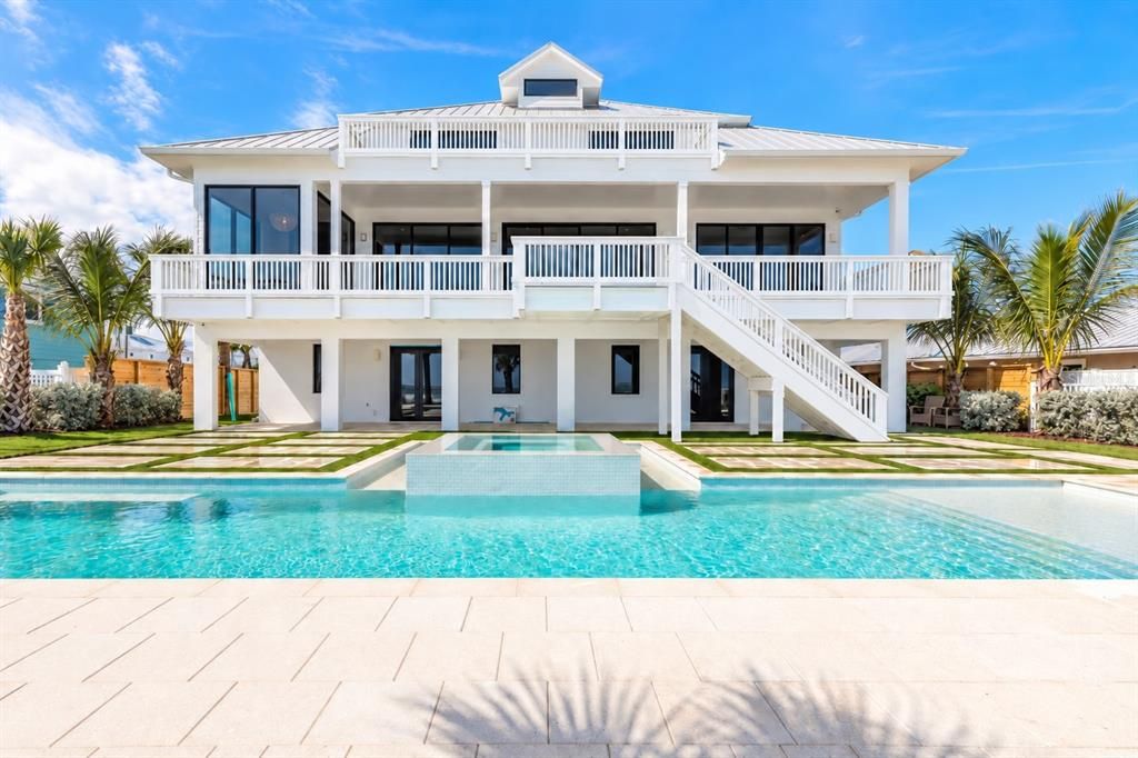 For Sale: $6,750,000 (4 beds, 4 baths, 6110 Square Feet)