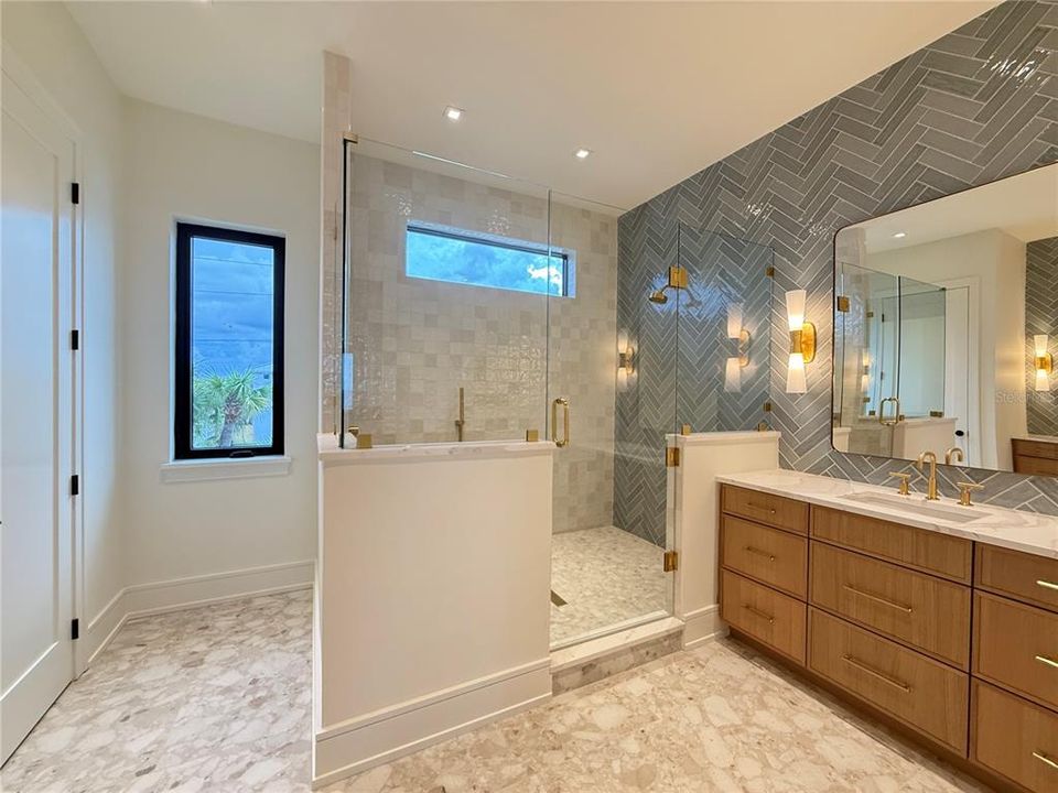 For Sale: $6,750,000 (4 beds, 4 baths, 6110 Square Feet)