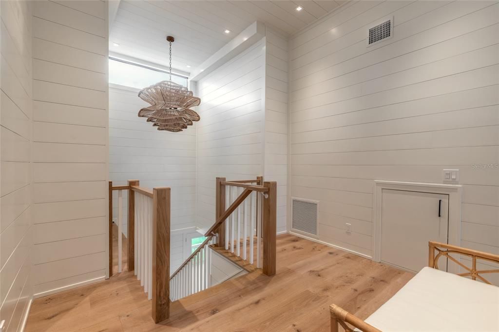 For Sale: $6,750,000 (4 beds, 4 baths, 6110 Square Feet)