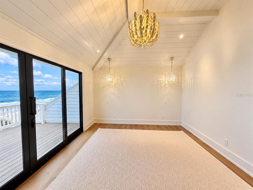 For Sale: $6,750,000 (4 beds, 4 baths, 6110 Square Feet)
