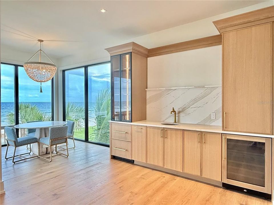 For Sale: $6,750,000 (4 beds, 4 baths, 6110 Square Feet)