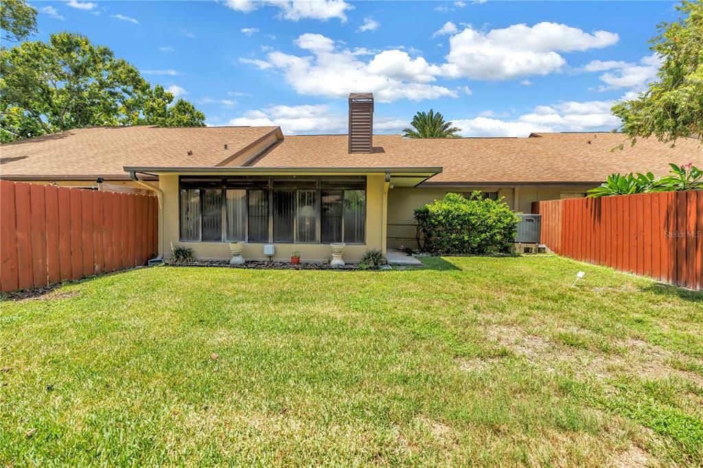 En Venta: $299,900 (2 camas, 2 baños, 1450 Pies cuadrados)