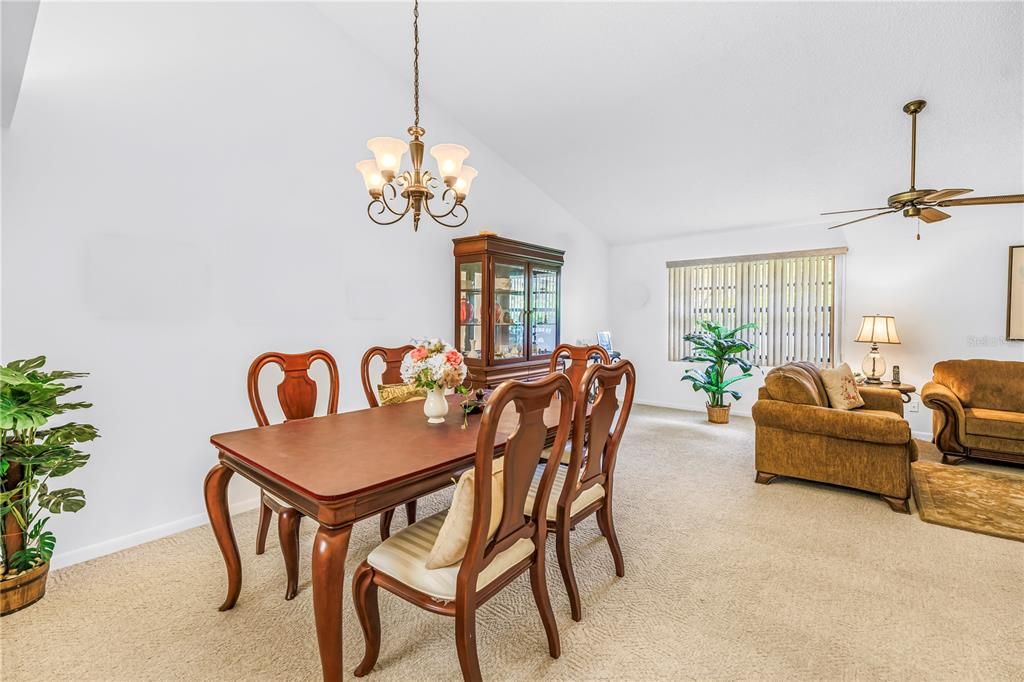 En Venta: $299,900 (2 camas, 2 baños, 1450 Pies cuadrados)