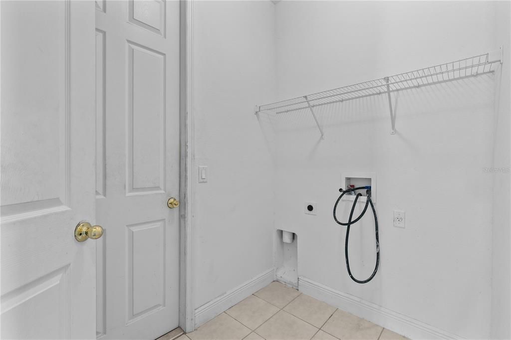 For Sale: $360,000 (3 beds, 3 baths, 2746 Square Feet)
