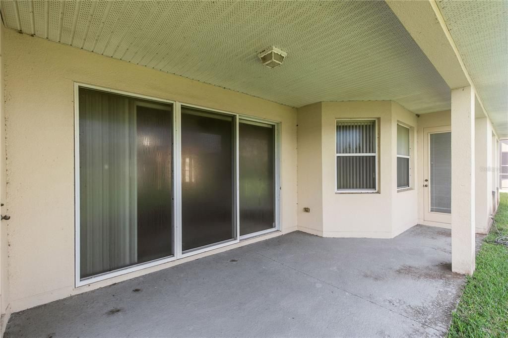 For Sale: $360,000 (3 beds, 3 baths, 2746 Square Feet)