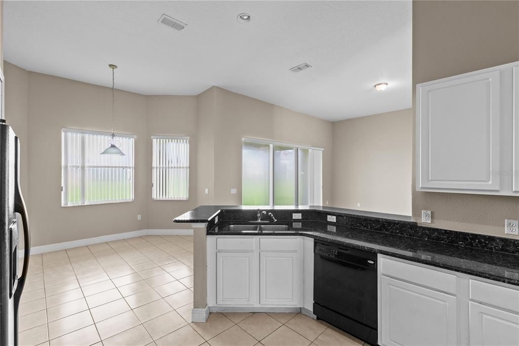For Sale: $360,000 (3 beds, 3 baths, 2746 Square Feet)
