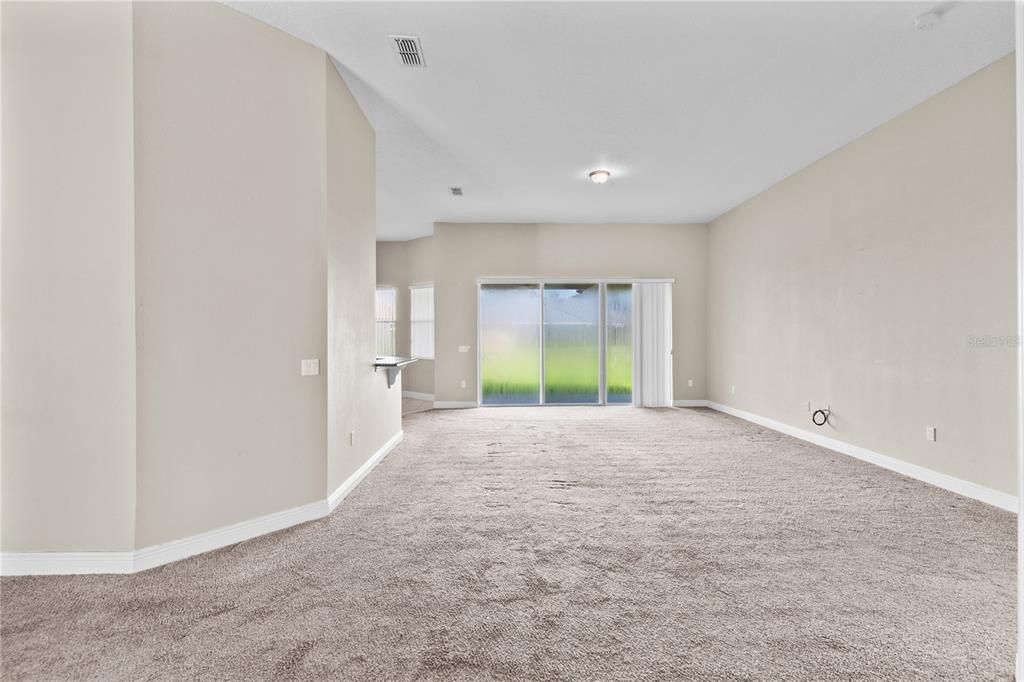 For Sale: $360,000 (3 beds, 3 baths, 2746 Square Feet)