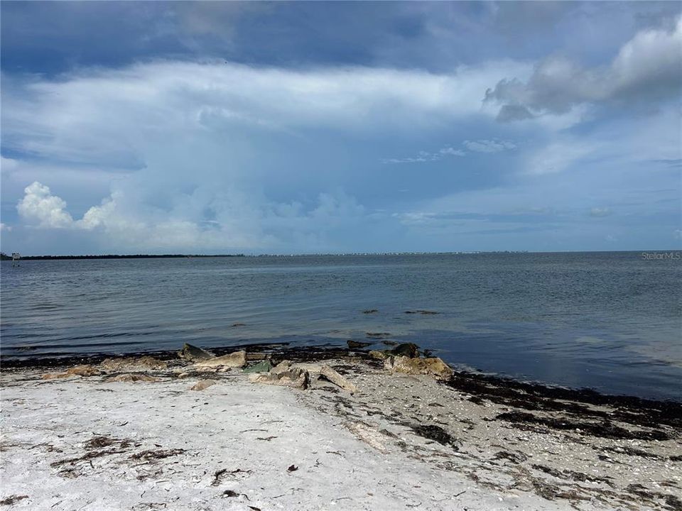 For Rent: $2,800 (2 beds, 2 baths, 1434 Square Feet)