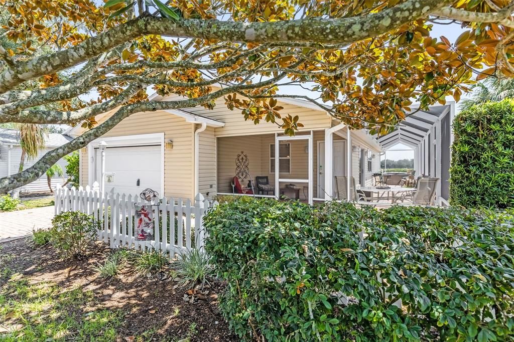 For Sale: $275,000 (2 beds, 2 baths, 1143 Square Feet)