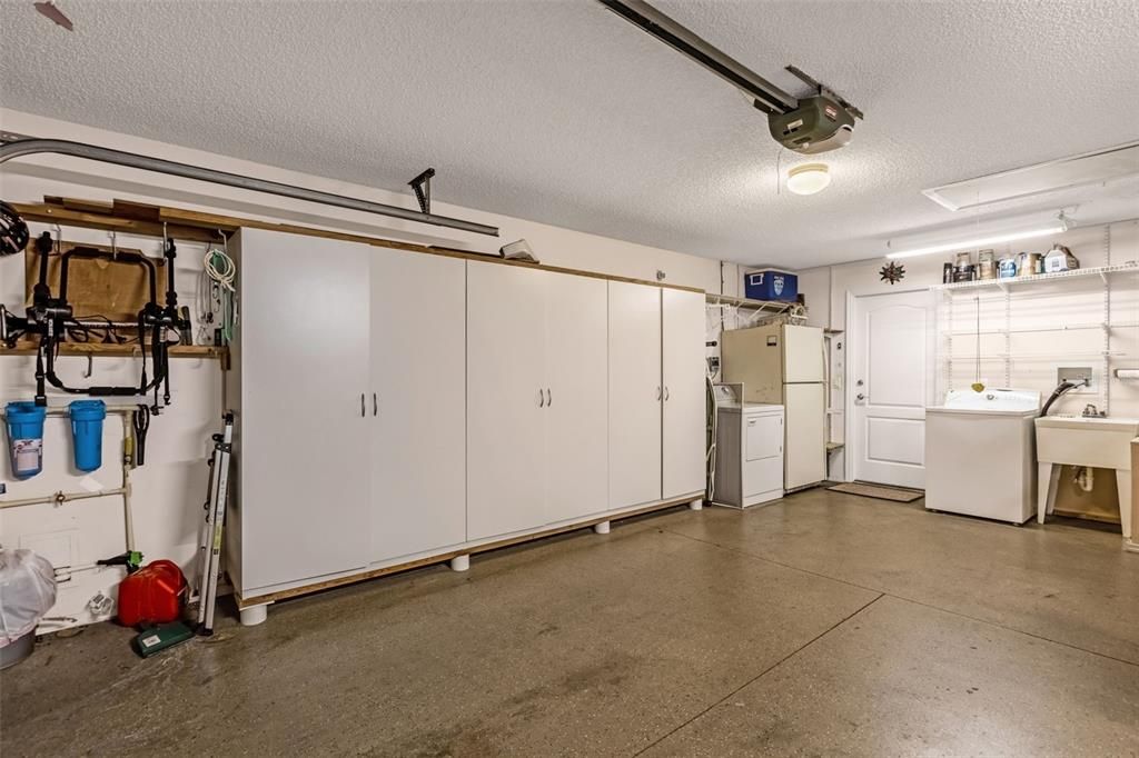 For Sale: $275,000 (2 beds, 2 baths, 1143 Square Feet)