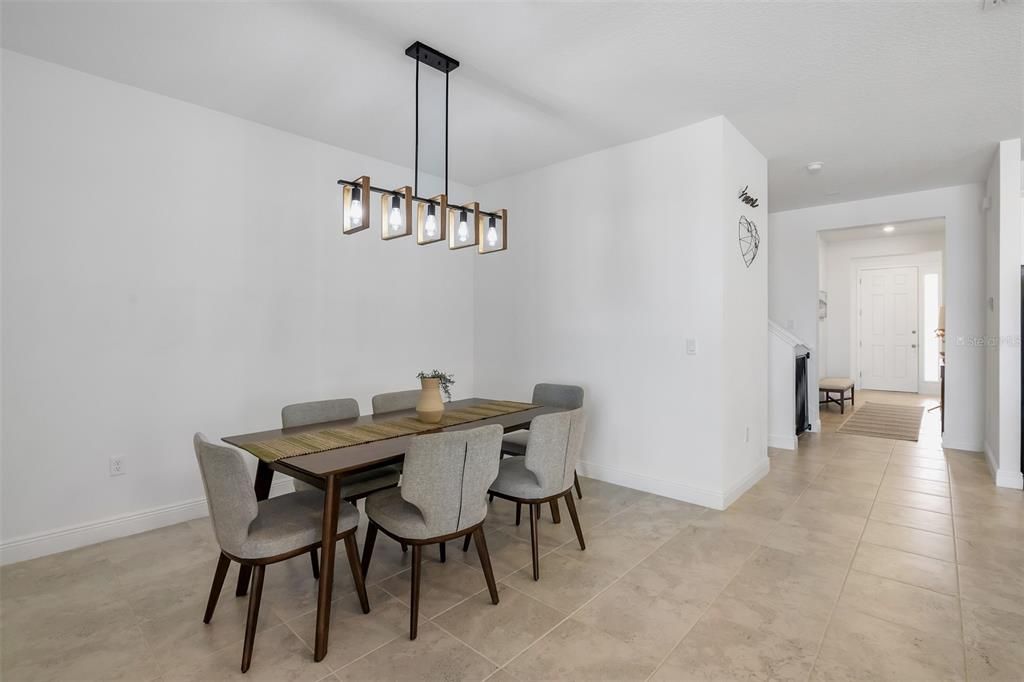 En Venta: $697,000 (5 camas, 3 baños, 3167 Pies cuadrados)