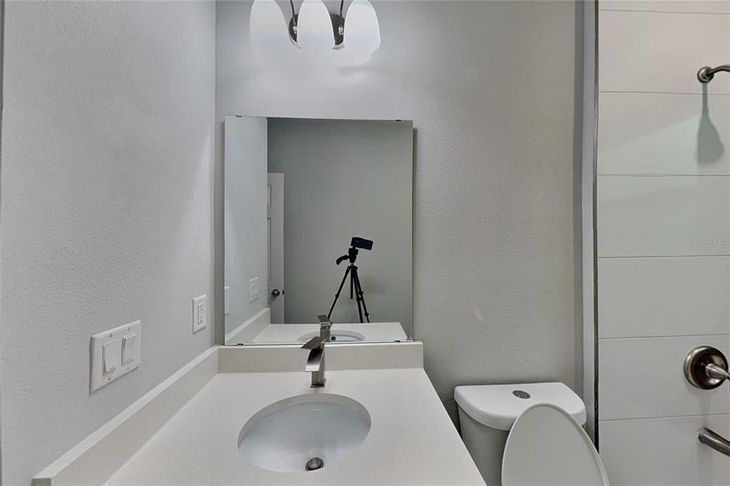 En Renta: $1,699 (3 camas, 2 baños, 1985 Pies cuadrados)