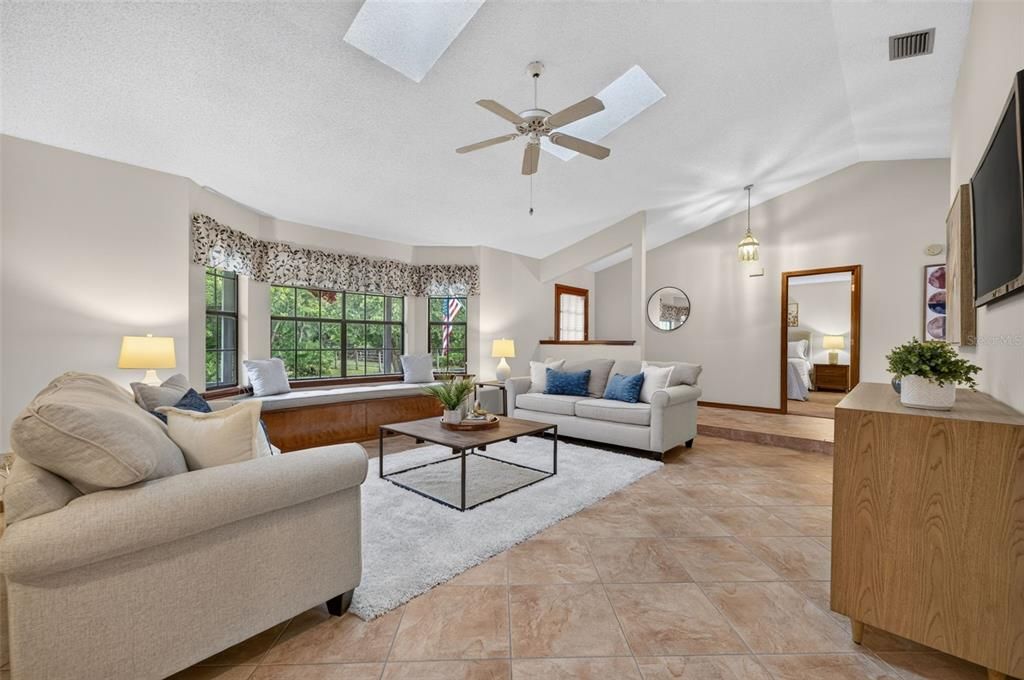For Sale: $875,000 (3 beds, 2 baths, 2202 Square Feet)