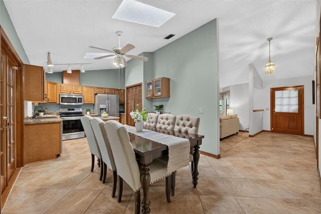 For Sale: $875,000 (3 beds, 2 baths, 2202 Square Feet)
