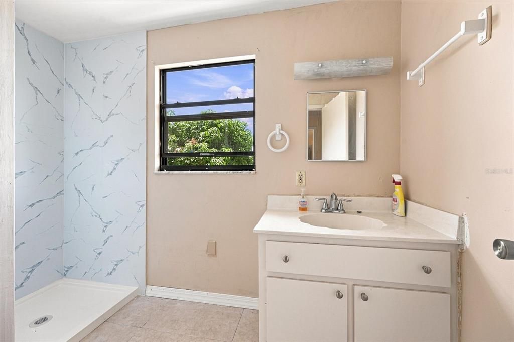 For Sale: $360,000 (4 beds, 3 baths, 2512 Square Feet)