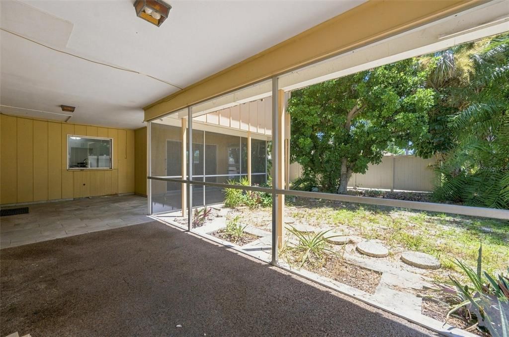 For Sale: $360,000 (4 beds, 3 baths, 2512 Square Feet)