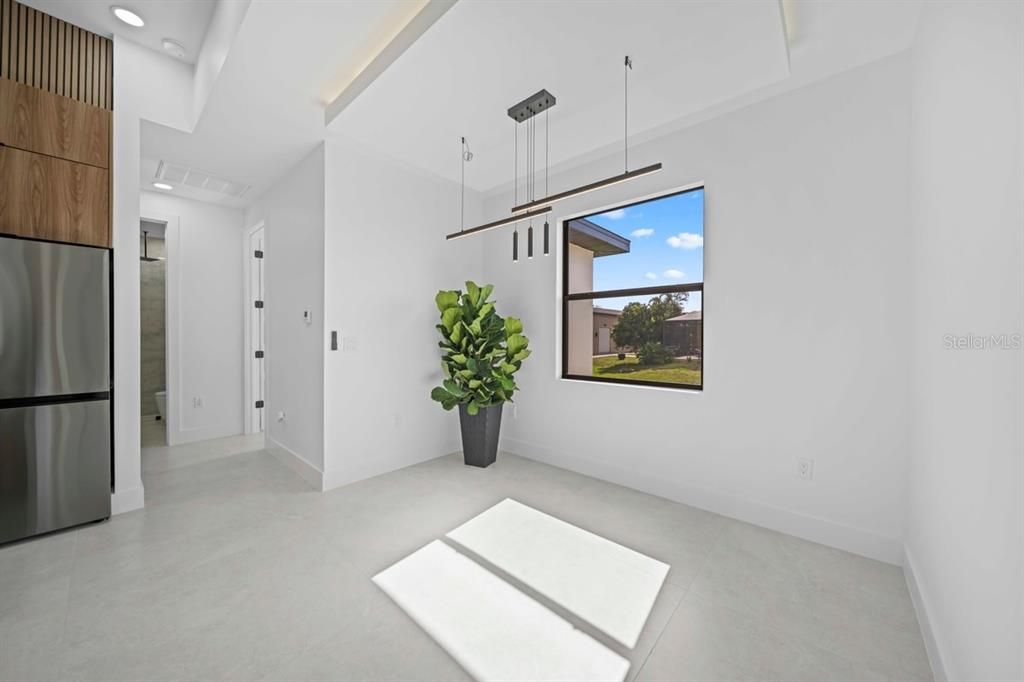 For Sale: $385,000 (4 beds, 3 baths, 1758 Square Feet)