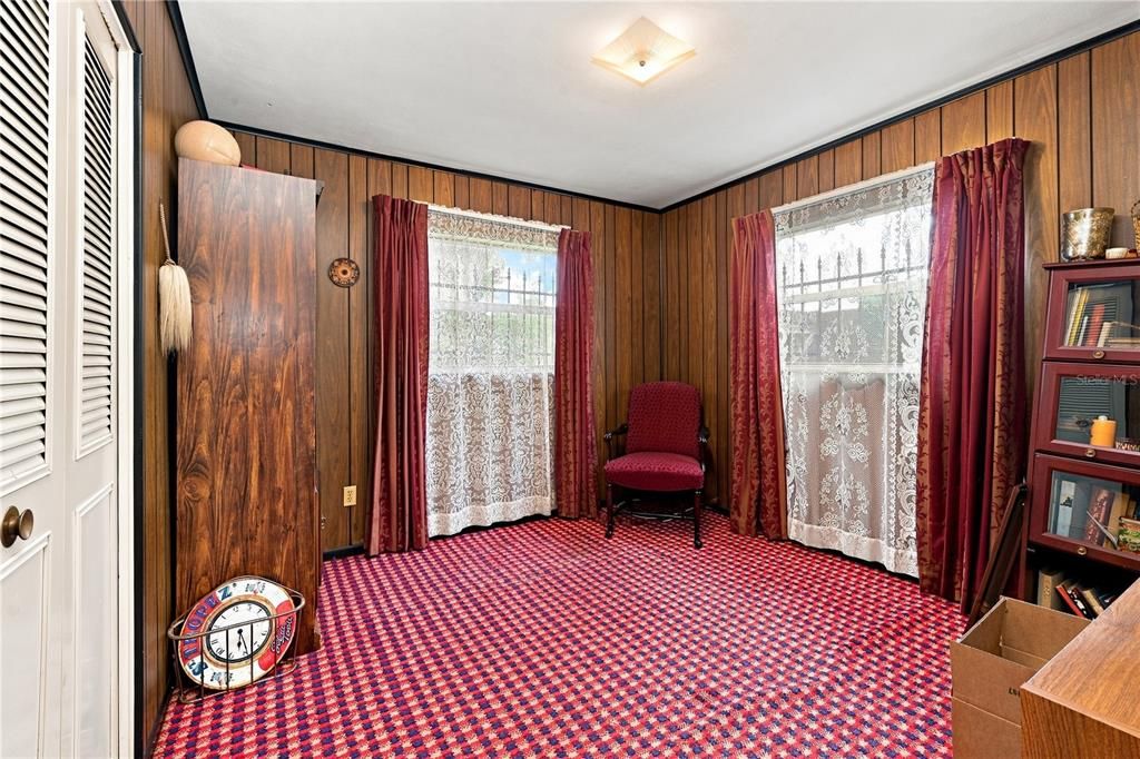 For Sale: $350,000 (3 beds, 2 baths, 1334 Square Feet)