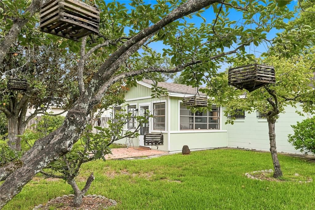 For Sale: $350,000 (3 beds, 2 baths, 1334 Square Feet)