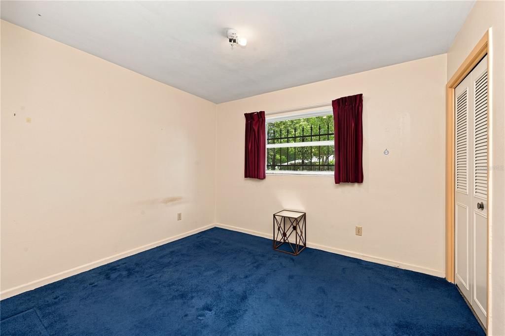 For Sale: $350,000 (3 beds, 2 baths, 1334 Square Feet)