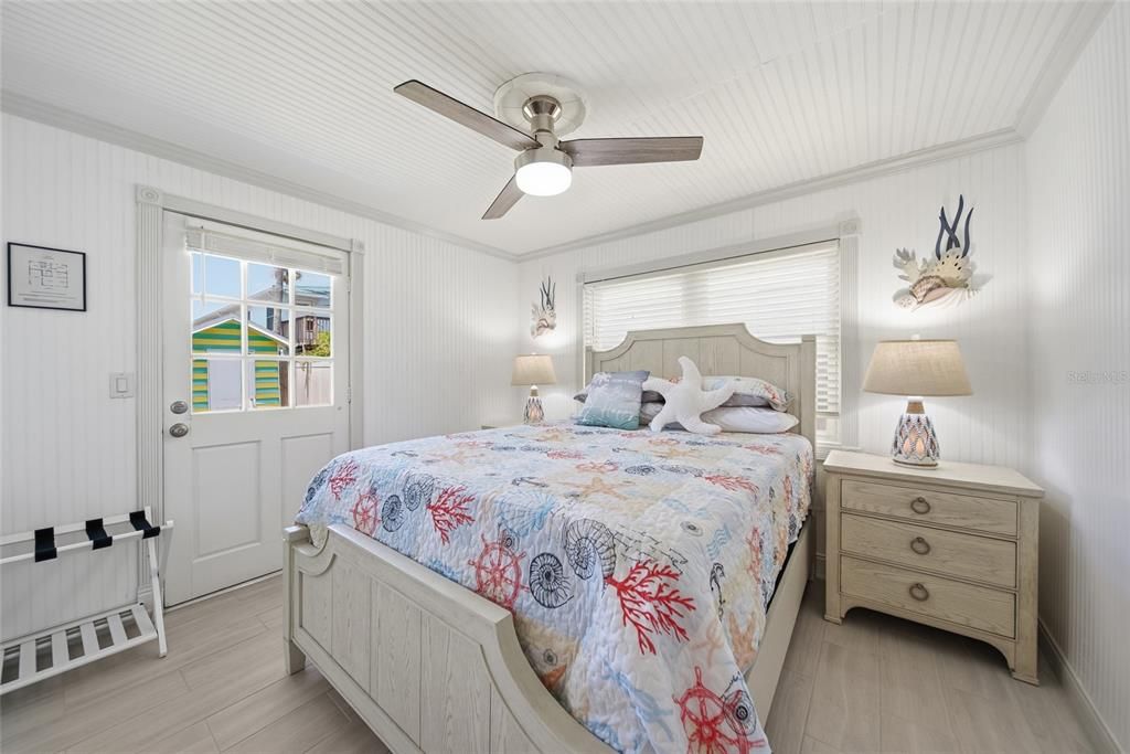 For Sale: $675,000 (2 beds, 1 baths, 1092 Square Feet)