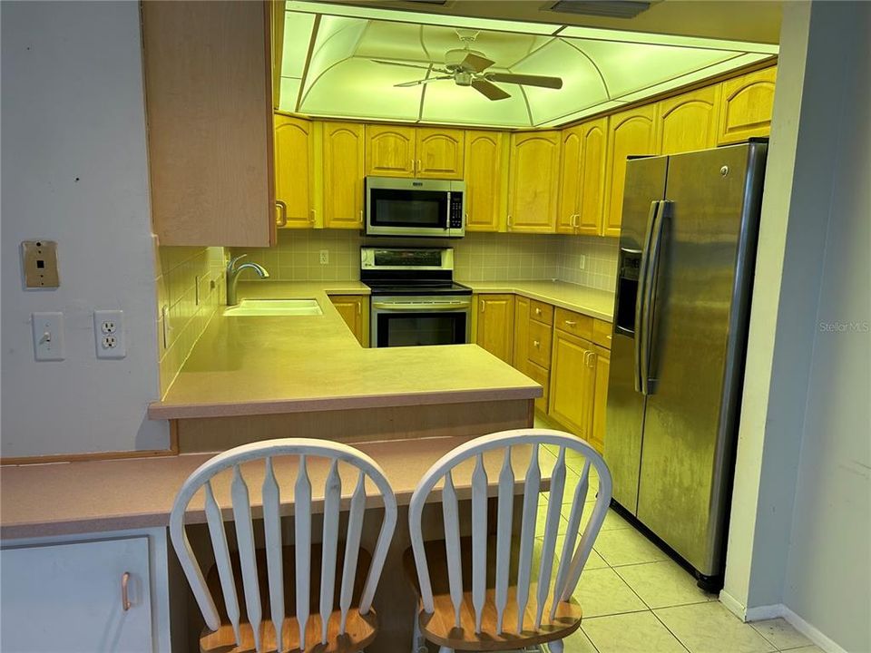 For Rent: $2,950 (2 beds, 2 baths, 1288 Square Feet)