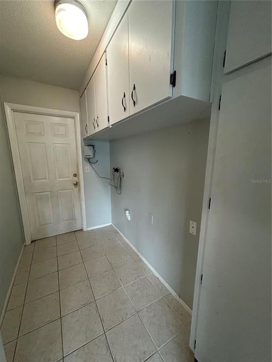 For Rent: $2,950 (2 beds, 2 baths, 1288 Square Feet)
