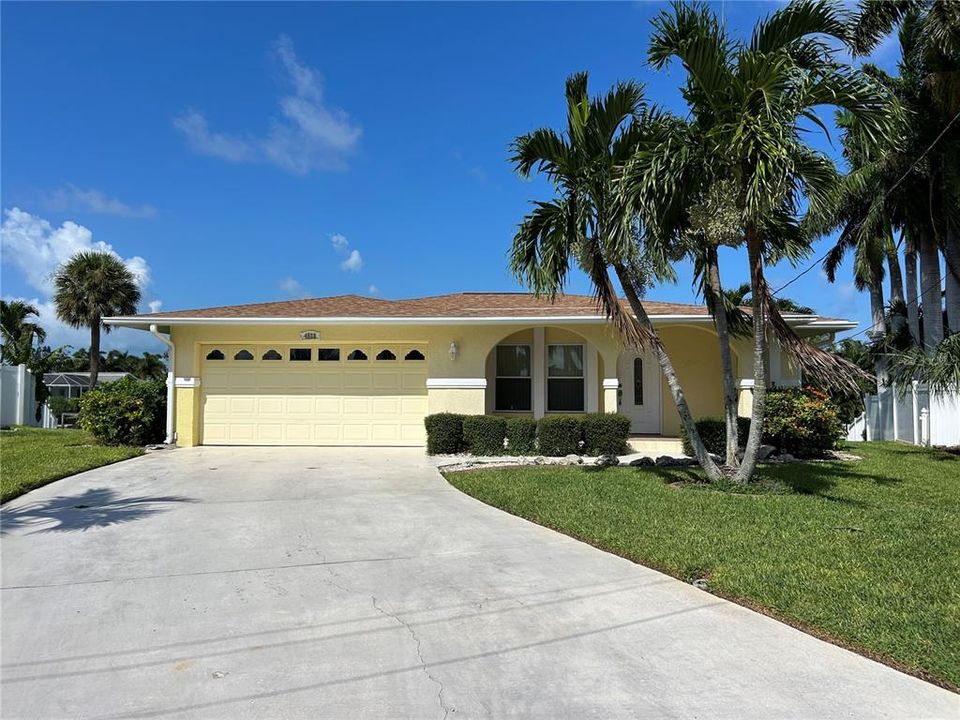 For Rent: $2,950 (2 beds, 2 baths, 1288 Square Feet)