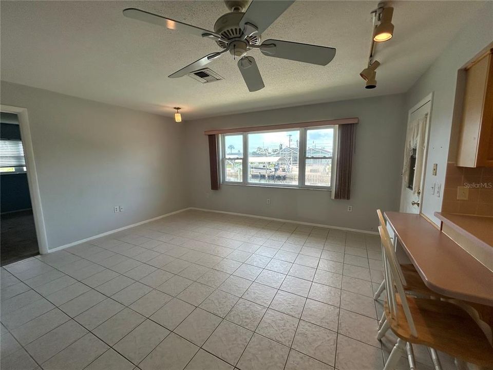 For Rent: $2,950 (2 beds, 2 baths, 1288 Square Feet)