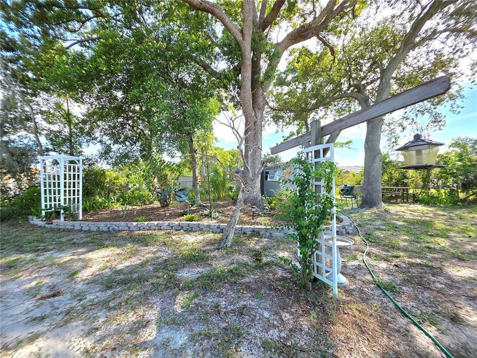 For Sale: $365,000 (3 beds, 2 baths, 1754 Square Feet)