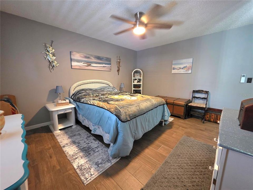 For Sale: $365,000 (3 beds, 2 baths, 1754 Square Feet)