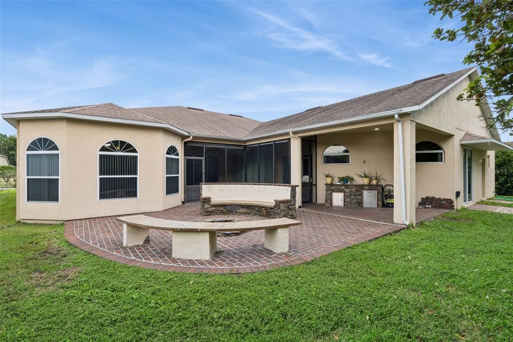 For Sale: $799,900 (6 beds, 5 baths, 4859 Square Feet)