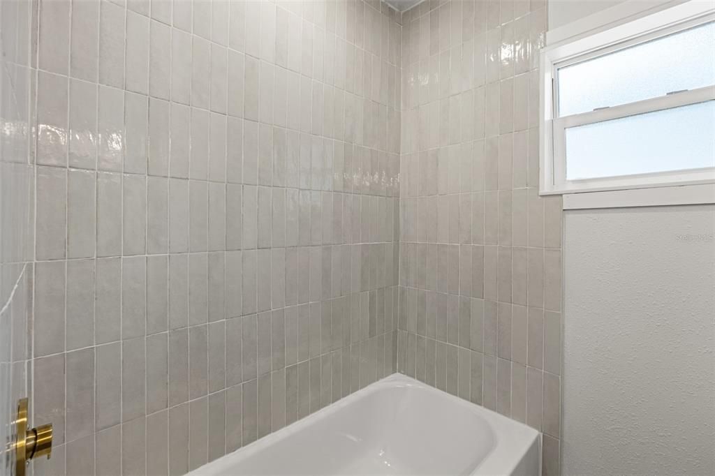 For Sale: $575,000 (3 beds, 3 baths, 1574 Square Feet)