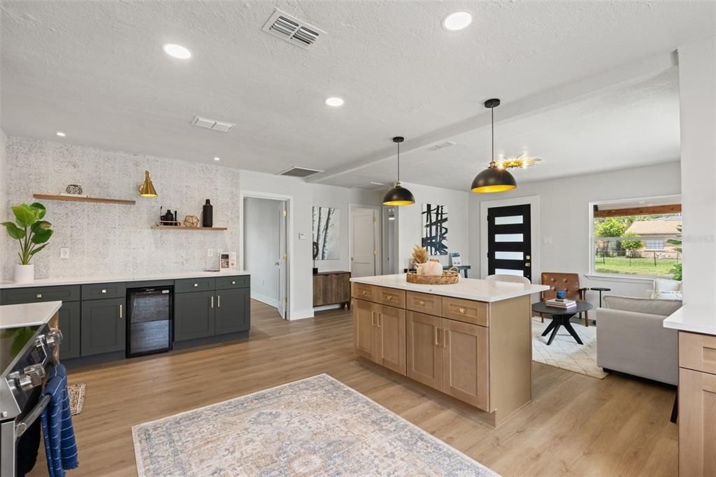 For Sale: $575,000 (3 beds, 3 baths, 1574 Square Feet)