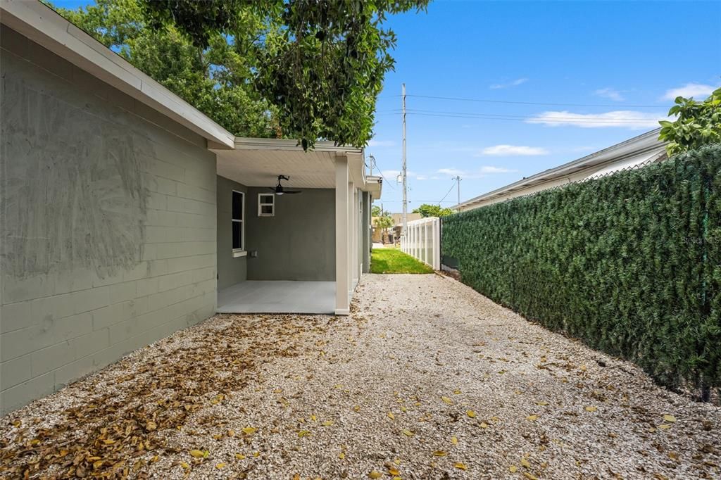 For Sale: $575,000 (3 beds, 3 baths, 1574 Square Feet)