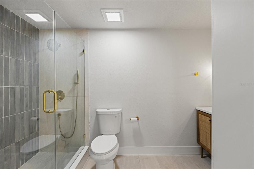 For Sale: $575,000 (3 beds, 3 baths, 1574 Square Feet)