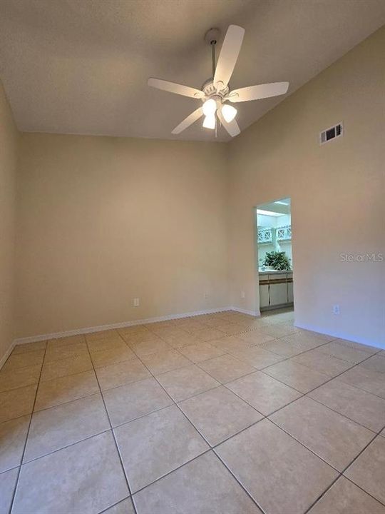 For Rent: $1,800 (2 beds, 2 baths, 1002 Square Feet)