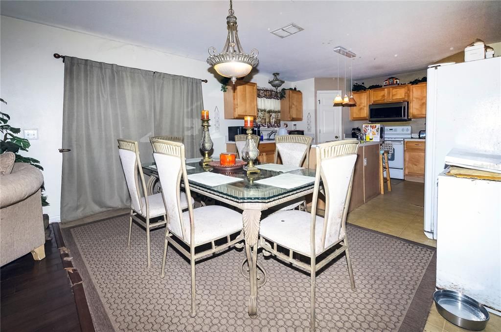 For Sale: $239,999 (4 beds, 2 baths, 2822 Square Feet)