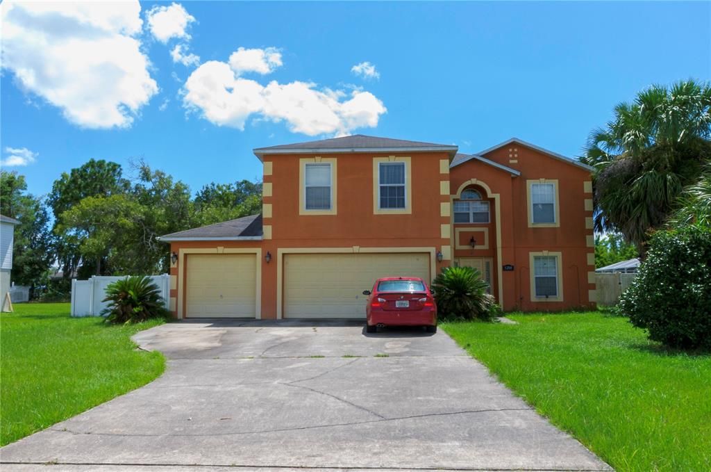 For Sale: $239,999 (4 beds, 2 baths, 2822 Square Feet)