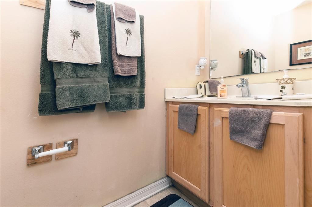 For Sale: $239,999 (4 beds, 2 baths, 2822 Square Feet)