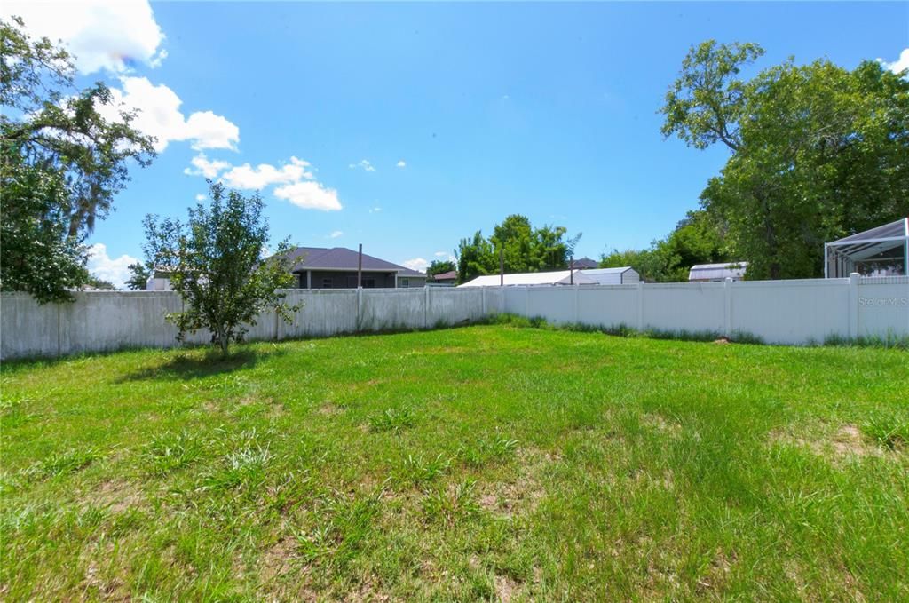 For Sale: $239,999 (4 beds, 2 baths, 2822 Square Feet)