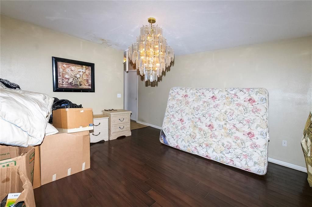 For Sale: $239,999 (4 beds, 2 baths, 2822 Square Feet)