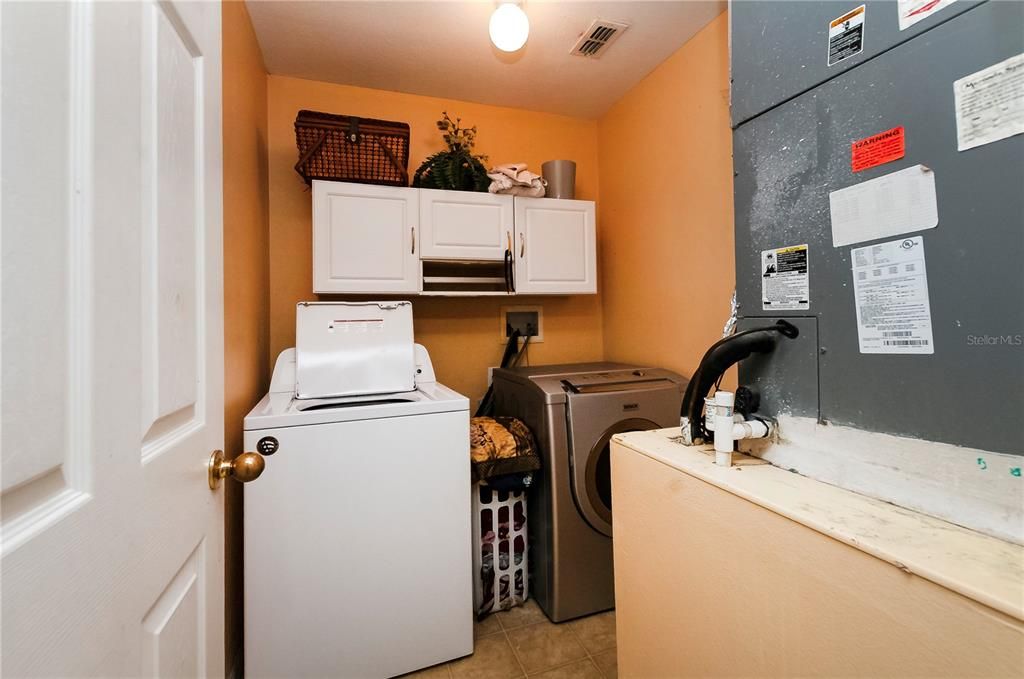 For Sale: $239,999 (4 beds, 2 baths, 2822 Square Feet)