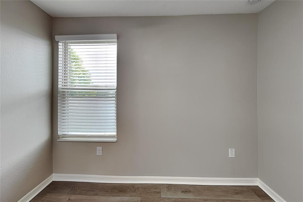 For Rent: $2,239 (4 beds, 2 baths, 1870 Square Feet)