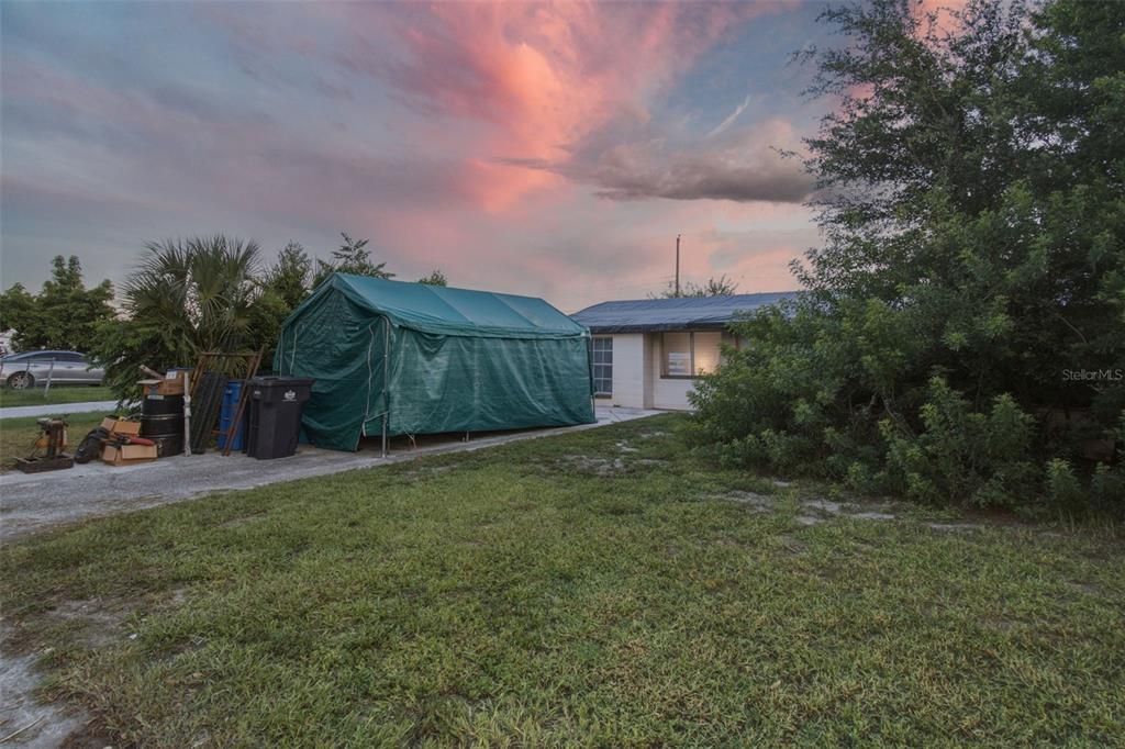 For Sale: $215,000 (3 beds, 1 baths, 1075 Square Feet)