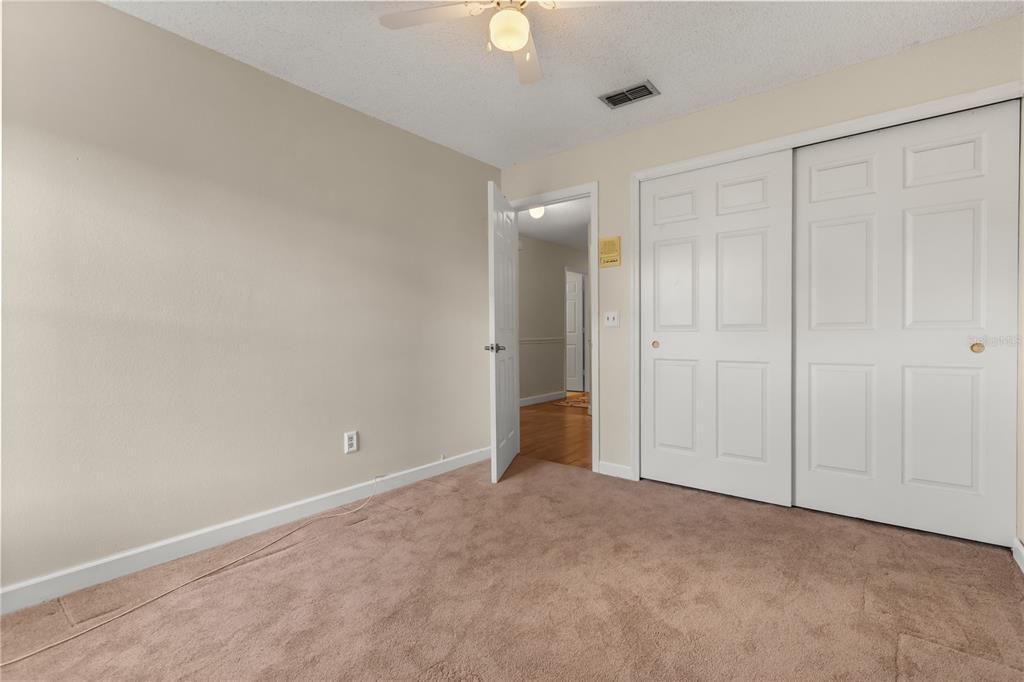 For Sale: $500,000 (4 beds, 2 baths, 2212 Square Feet)